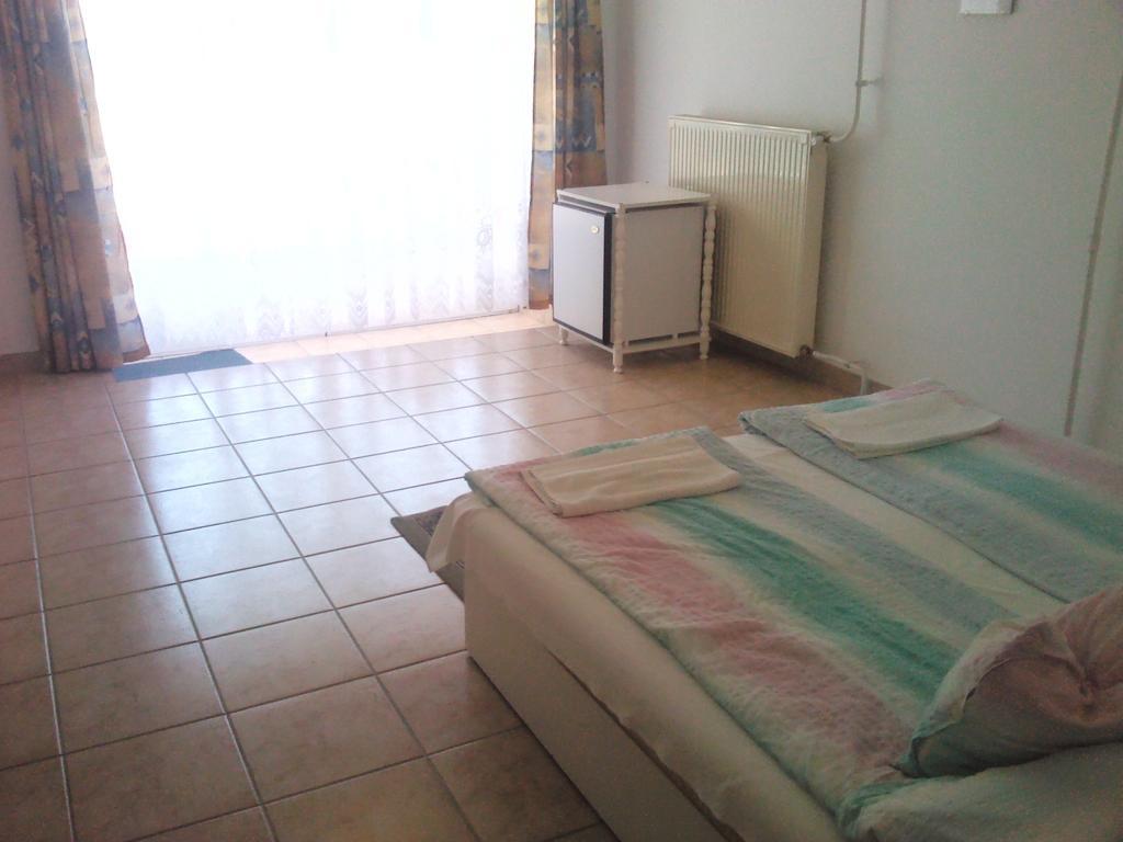 Napfeny Apartment Keszthely Phòng bức ảnh
