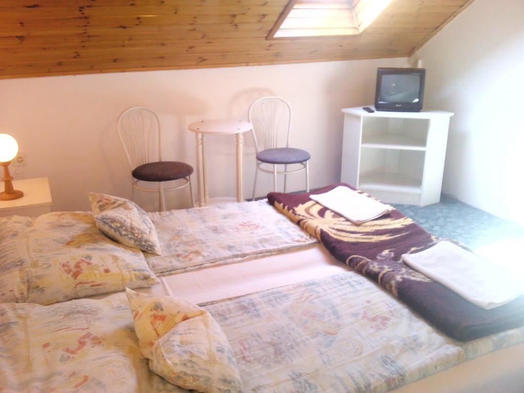 Napfeny Apartment Keszthely Phòng bức ảnh