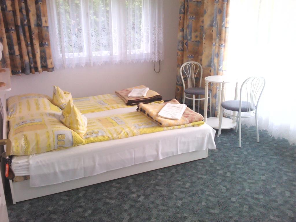 Napfeny Apartment Keszthely Phòng bức ảnh