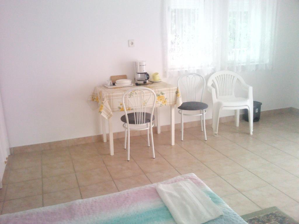 Napfeny Apartment Keszthely Phòng bức ảnh