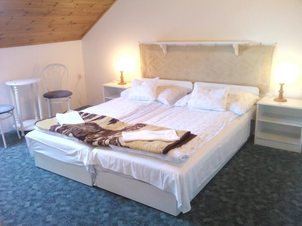 Napfeny Apartment Keszthely Phòng bức ảnh